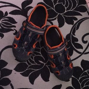 L.L. Bean sandals size 1 boys